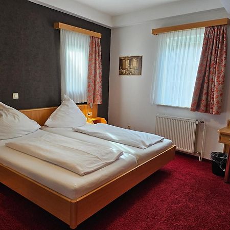 Hotel Lindenhof à Osterspai Extérieur photo