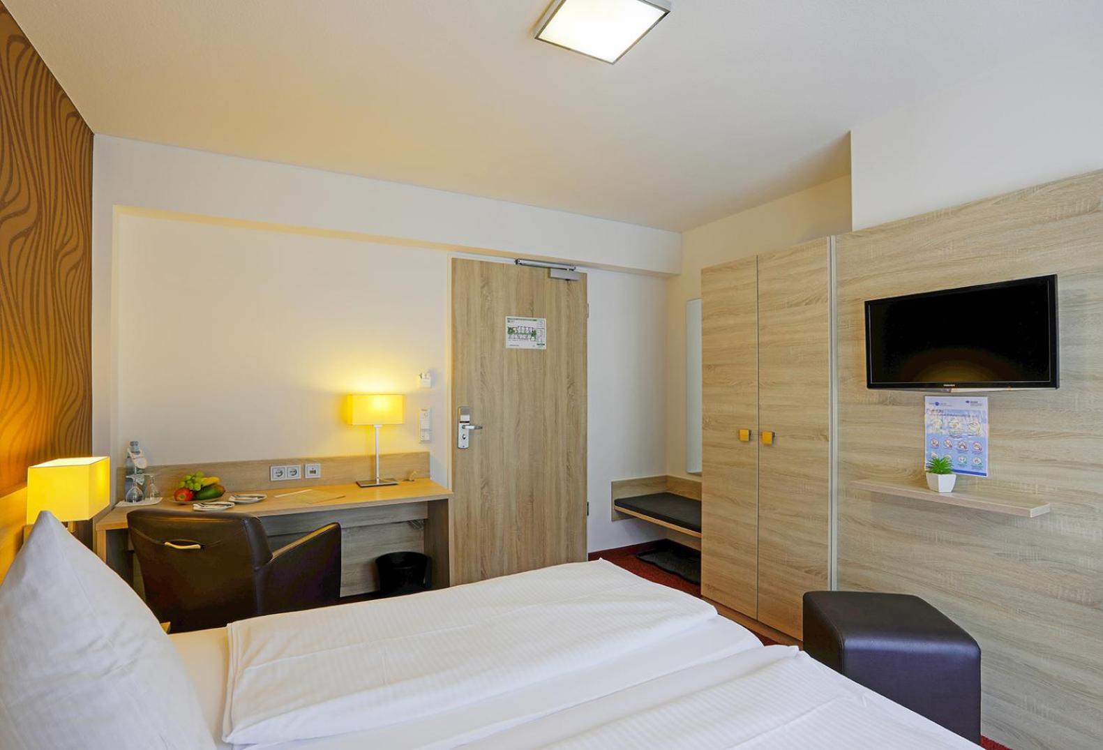 Hotel Lindenhof à Osterspai Extérieur photo