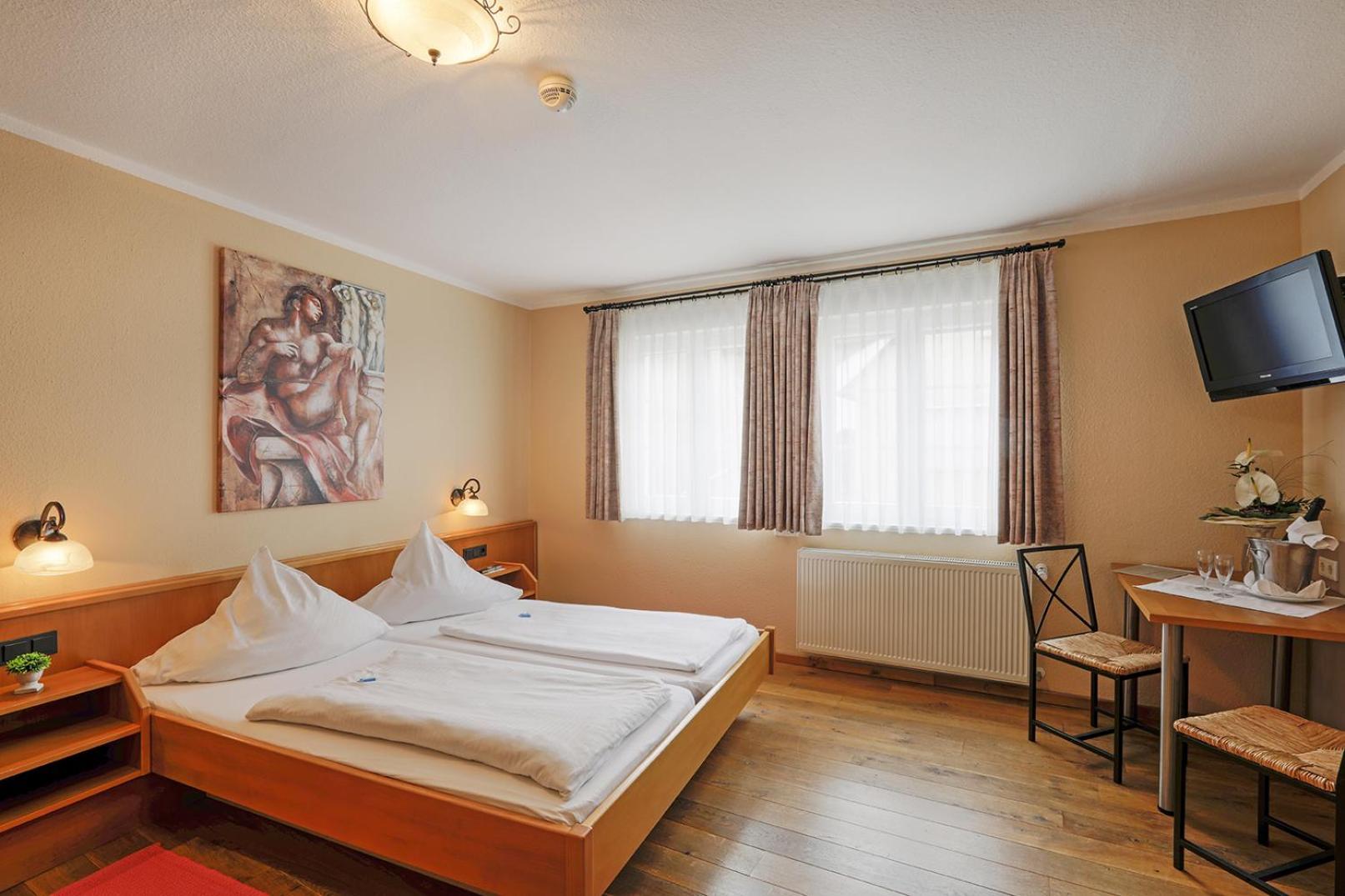 Hotel Lindenhof à Osterspai Extérieur photo